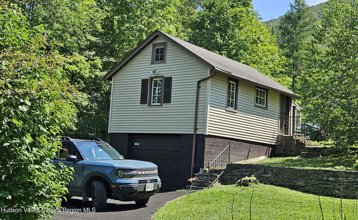 Property Photo:  42204 State Hwy 28  NY 12455 