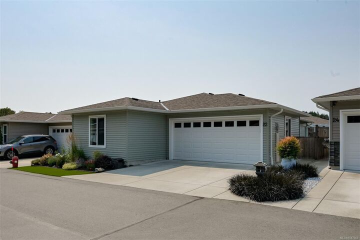 Property Photo:  7586 Tetayut Rd #22  BC V8M 0B4 