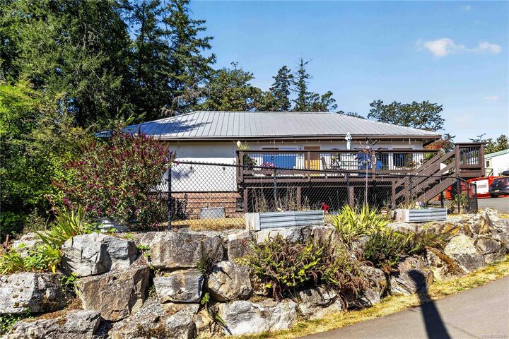 Property Photo:  284 Prospect Lake Rd  BC V9E 1J7 