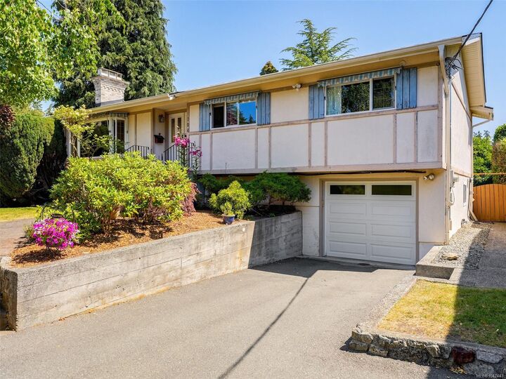 Property Photo: 104 Leila Pl BC V9B 2J3