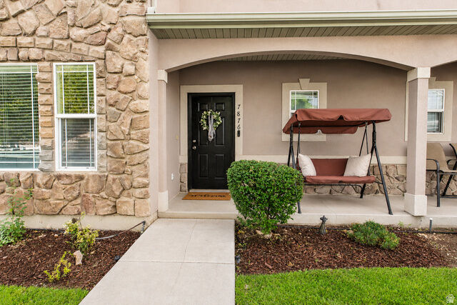Property Photo: 7876 S Dove Creek Ln UT 84081