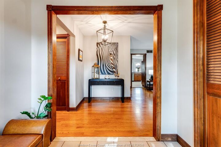Property Photo:  105 Pointe West Drive  ON N9V 3P1 