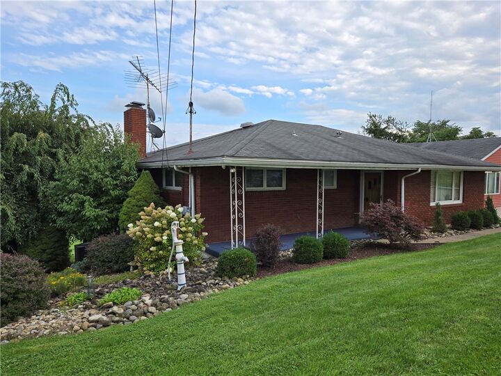 Property Photo:  180 Church Rd  PA 15330 
