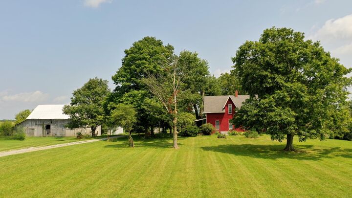Property Photo:  6736 Davisson Road  OH 43044 