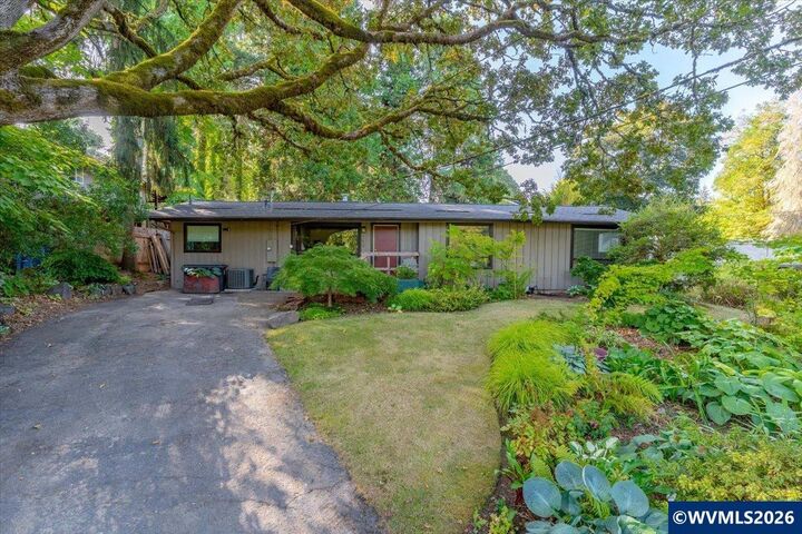 Property Photo:  780 Ratcliff Dr SE  OR 97302 