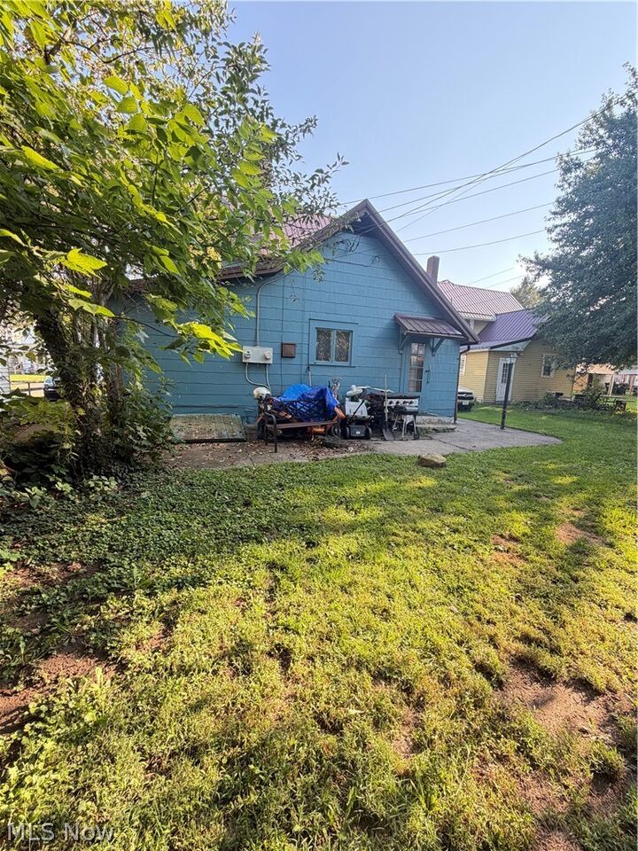 Property Photo: 918 Main Street OH 43812