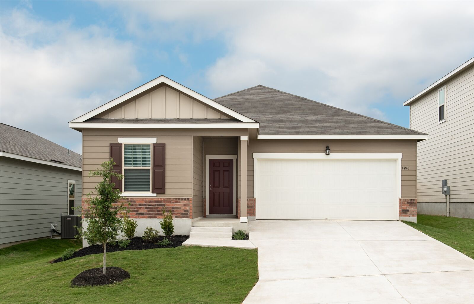 Property Photo: 206 Sunlight Lake Boulevard TX 78634