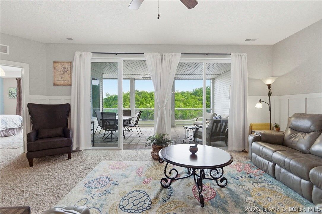 Property Photo:  186 Sunset Palms Drive 4I  MO 65079 