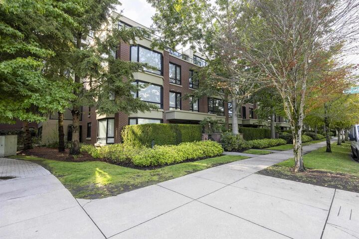 Property Photo: 6233 Katsura Street 3 BC V6Y 4K1