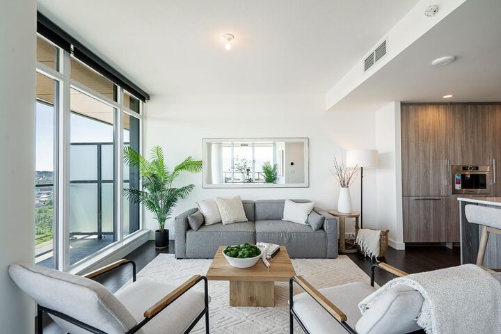 4890 Lougheed Highway 3907 — photo 1