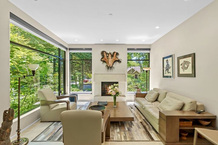 Property Photo: 4001 W 32nd Avenue BC V6S 1Z5