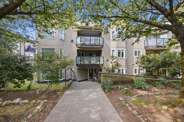 Property Photo:  175 W 4th Street 101  BC V7M 1H6 