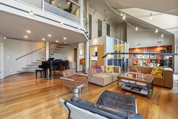 2525 Quebec Street 601 — photo 1