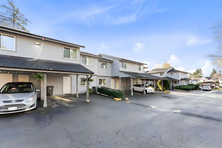 Property Photo: 7261 140 Street 164 BC V3W 5J6