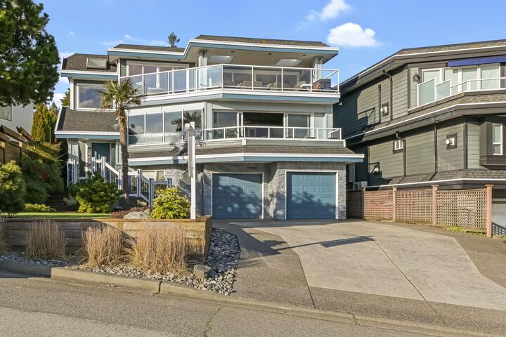 Property Photo: 15587 Semiahmoo Avenue BC V4B 1V3