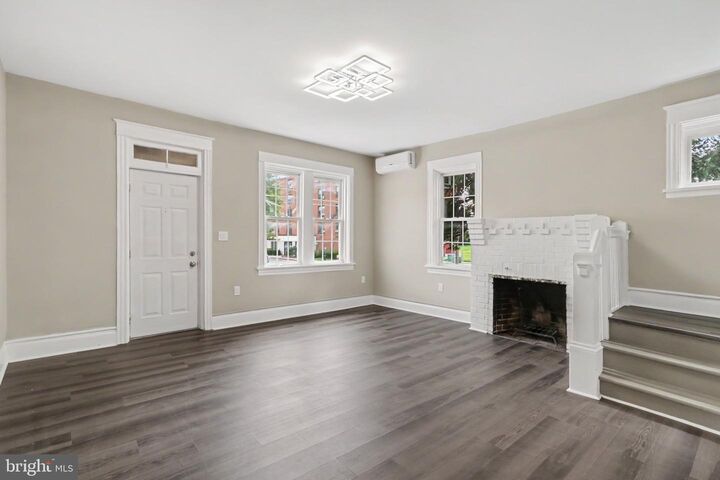 Property Photo:  400 Lincoln Street  PA 17057 