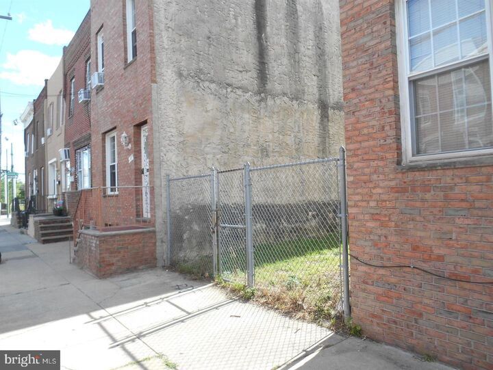 Property Photo: 1536 S 29th Street PA 19146