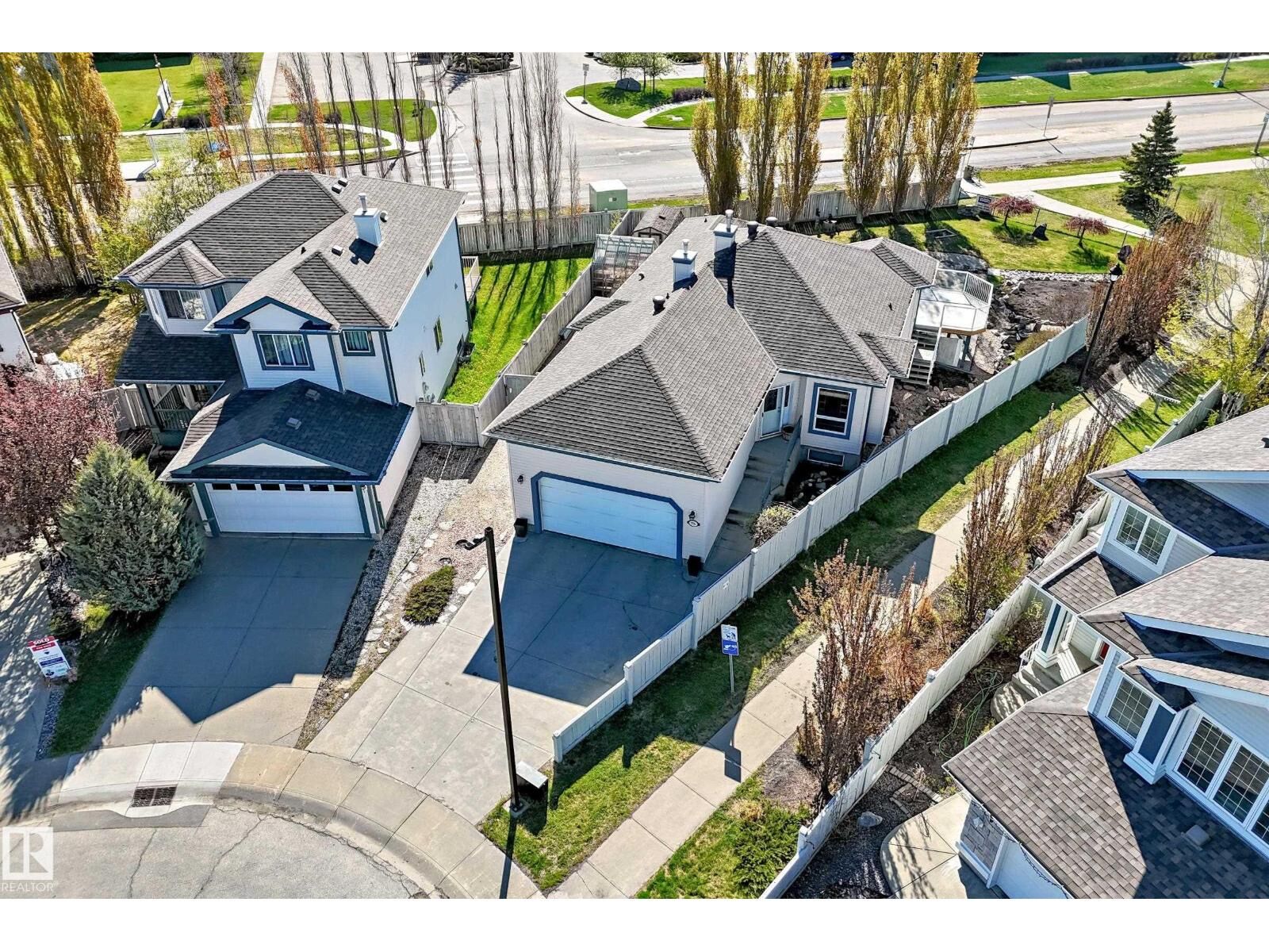 Property Photo:  576 Glenwright Cr NW  AB T5P 4E6 