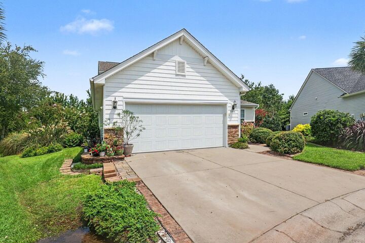 Property Photo:  5004 Wax Myrtle Ct.  SC 29582 