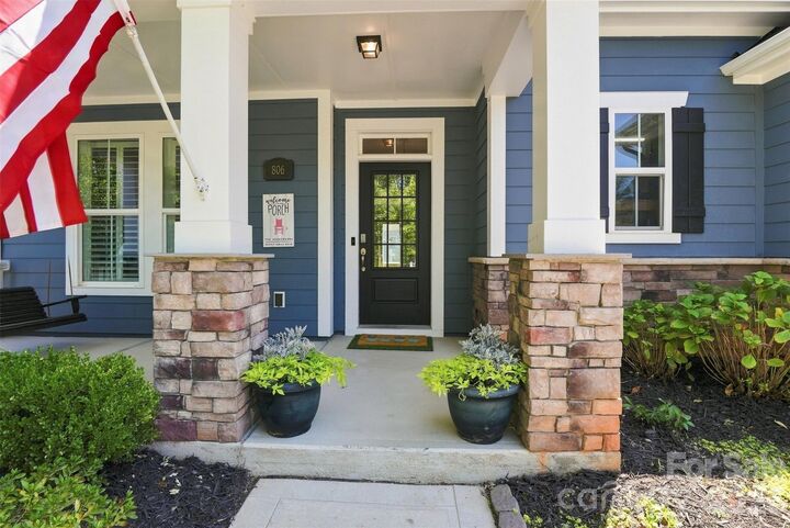 Property Photo: 806 Pace Court SC 29715
