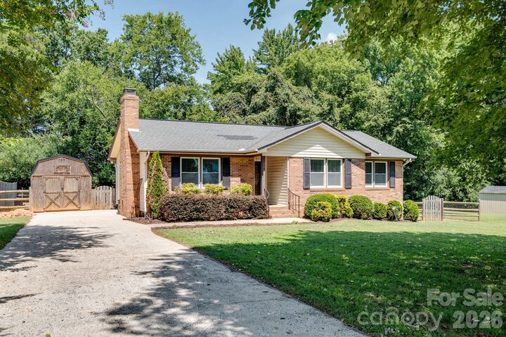 Property Photo:  3028 Dylan Place NW  NC 28027 