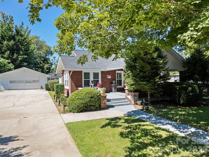 Property Photo:  50 Epsom Street  NC 28786 