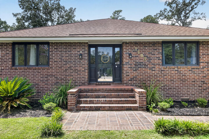 Property Photo:  1103 Cass Drive  SC 29461 