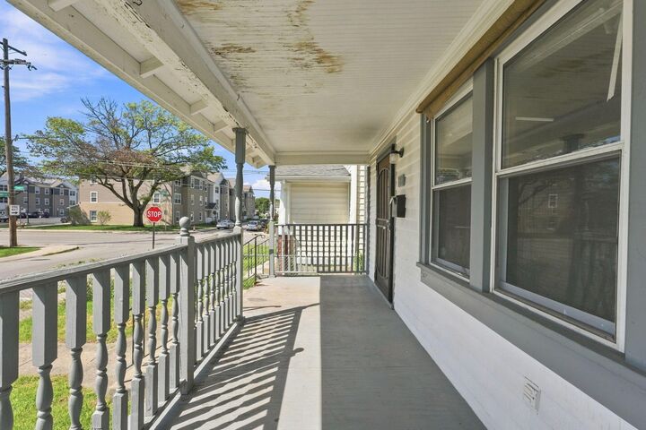 Property Photo: 180 Brehl Avenue OH 43222
