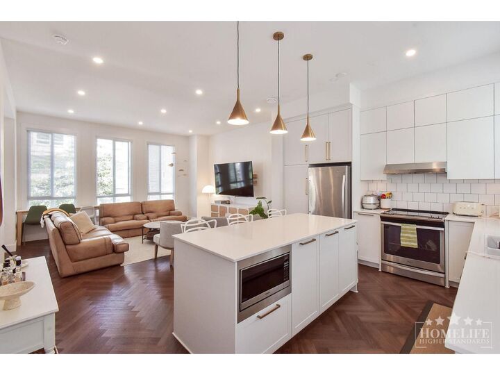 Property Photo:  15828 27 Avenue 63  BC V3Z 0X4 