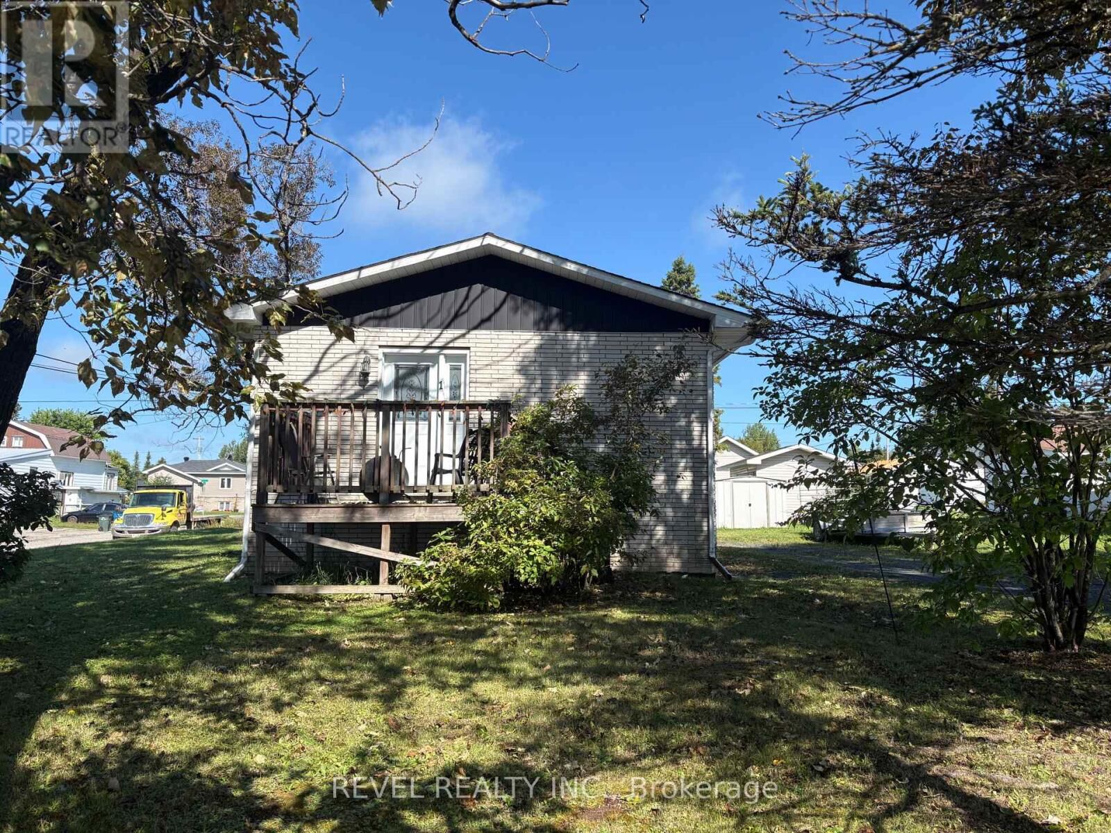 Property Photo:  1 Cree Road  ON P0L 1C0 
