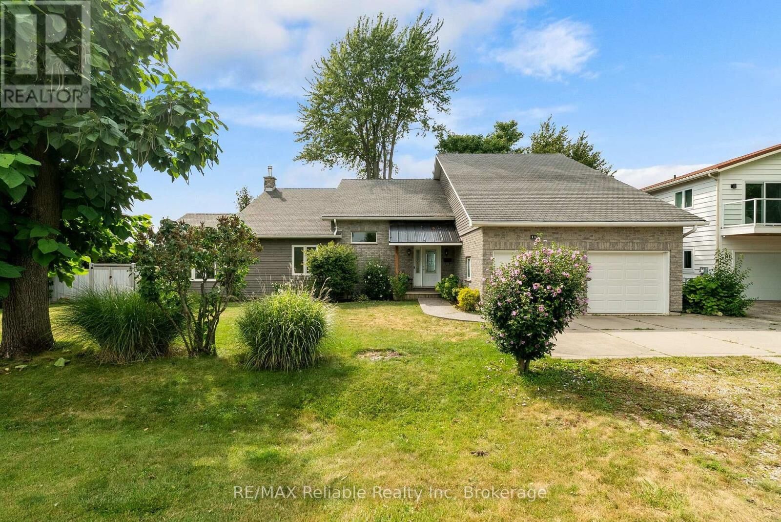 Property Photo: 113 Tuyll Street ON N0M 1G0