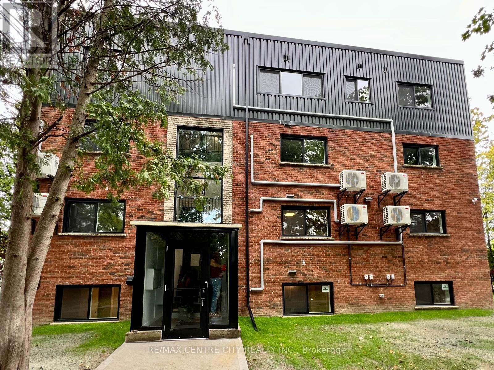 Property Photo:  400 North Scenic Drive North 3A  ON N5Z 3A8 
