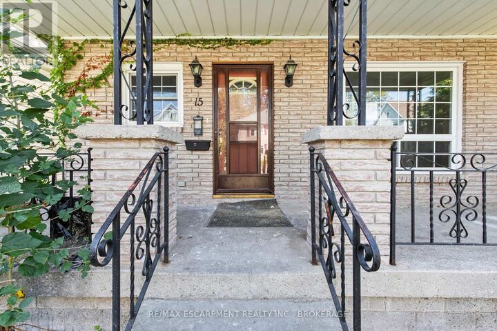Property Photo: 15 McCormick Street Upper ON L3C 4L8