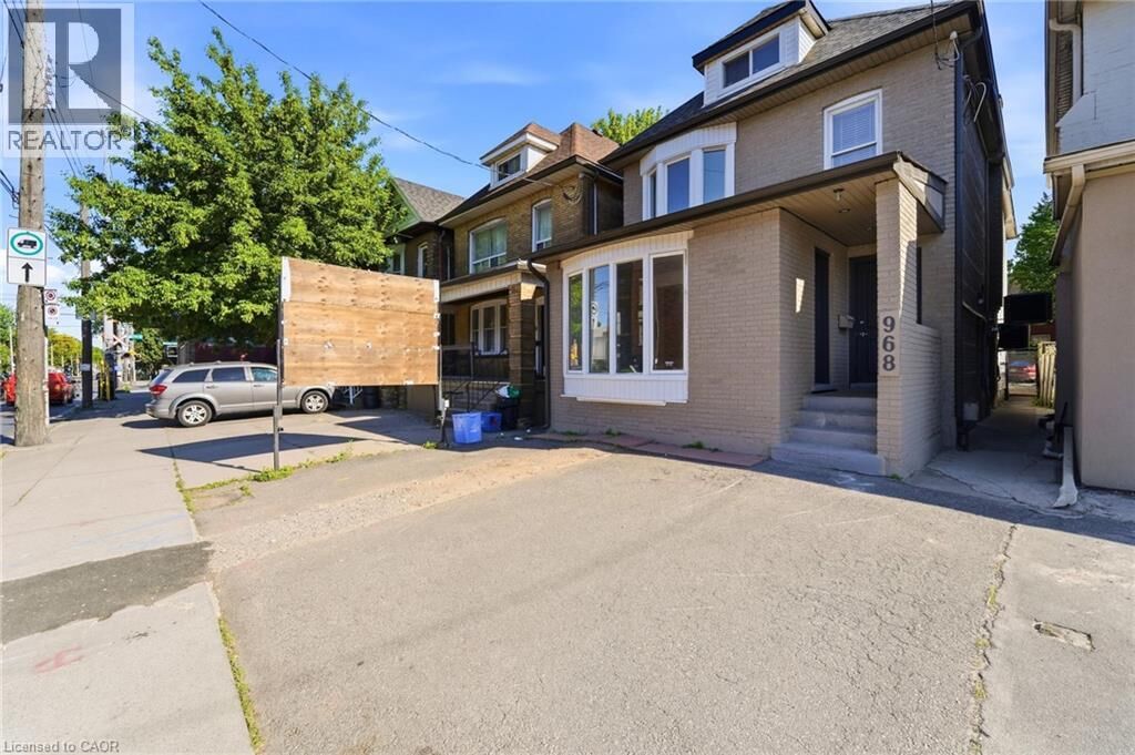 Property Photo: 968 Main Street East Lower ON L8M 1M8