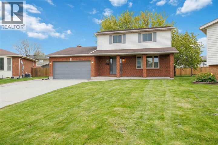Property Photo: 1516 Henley Crescent ON N7S 5Z8