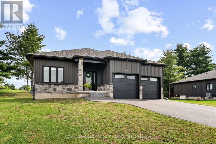 39 Morrison Drive — photo 1