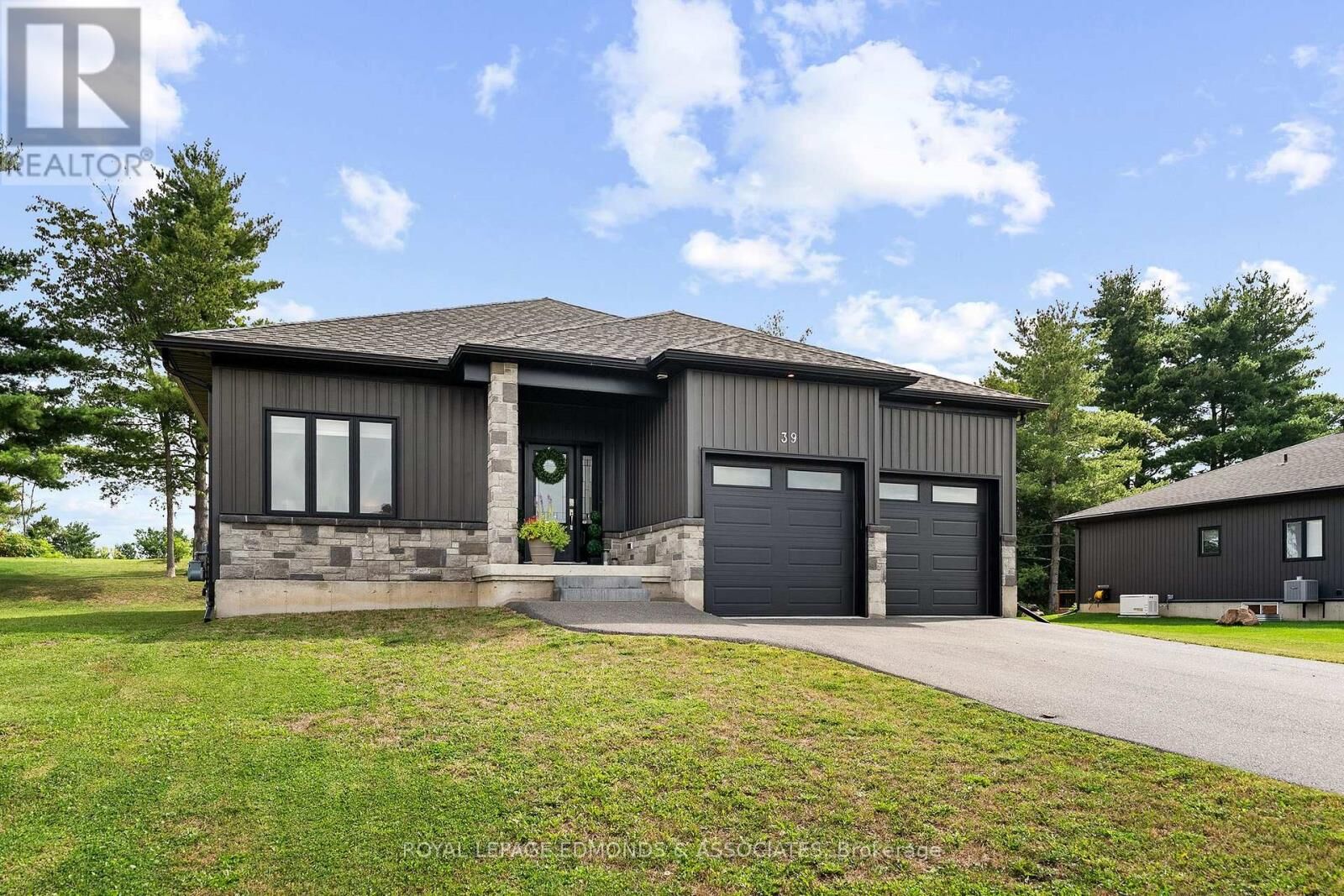 Property Photo: 39 Morrison Drive ON K0J 1K0