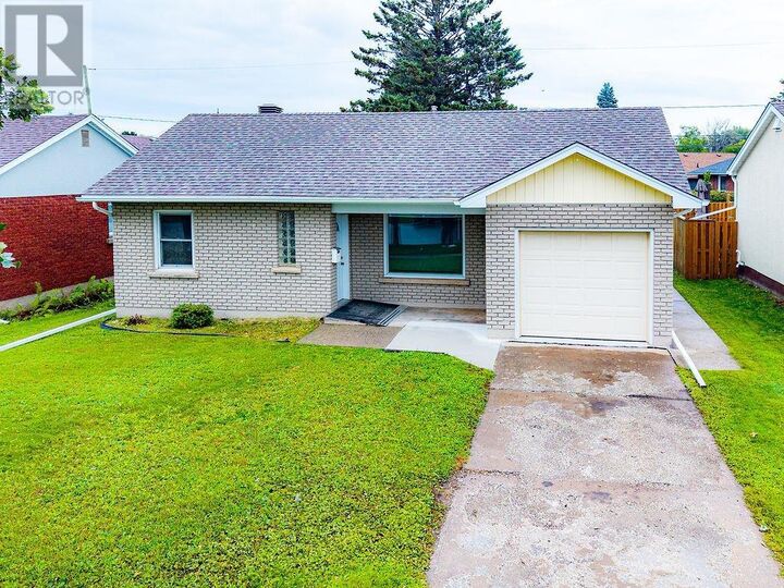 356 Kingsway Ave. — photo 1