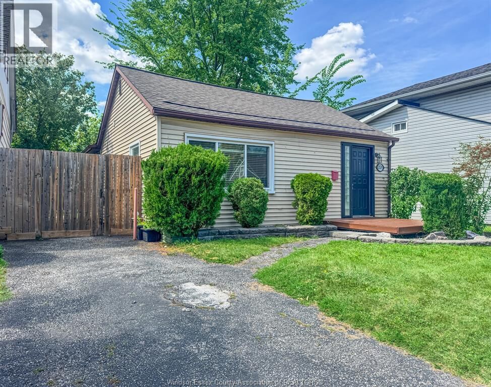 Property Photo:  2529 Alexis  ON N8W 3Z6 
