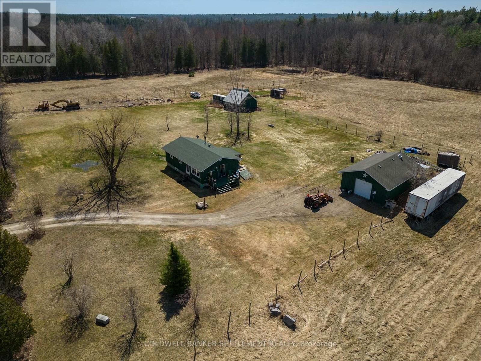 Property Photo: 345 Elliott Road ON K7H 3C9
