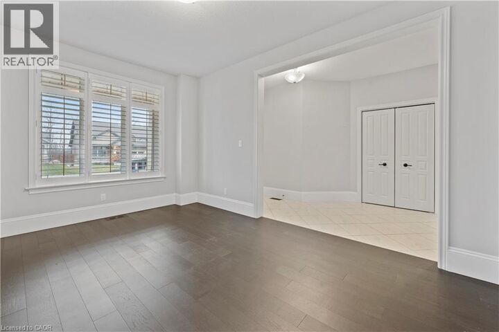 Property Photo: 29 Harvest Gate ON L0R 2A0
