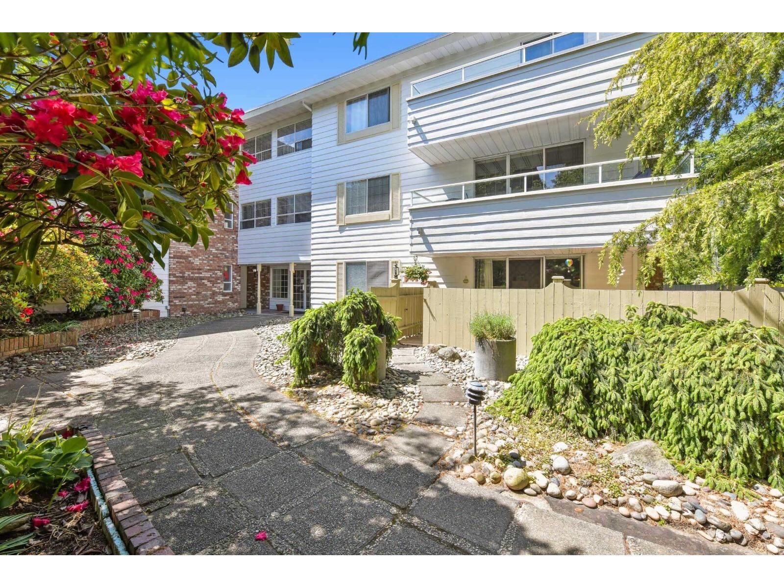 Property Photo:  15010 Roper Avenue 206  BC V4B 5A9 