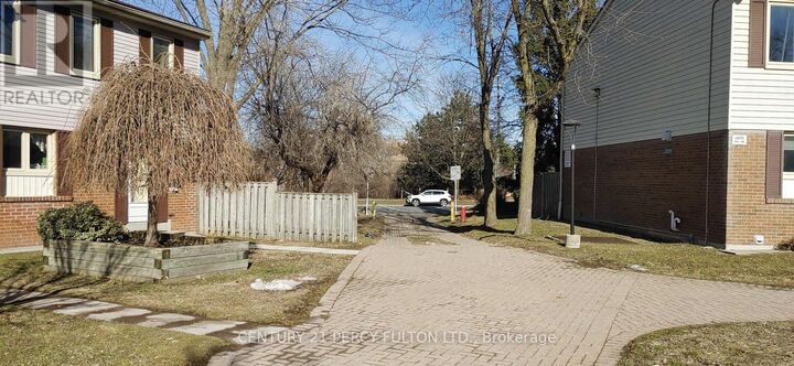 Property Photo: 270 Timberbank Boulevard 132 ON M1W 2M1