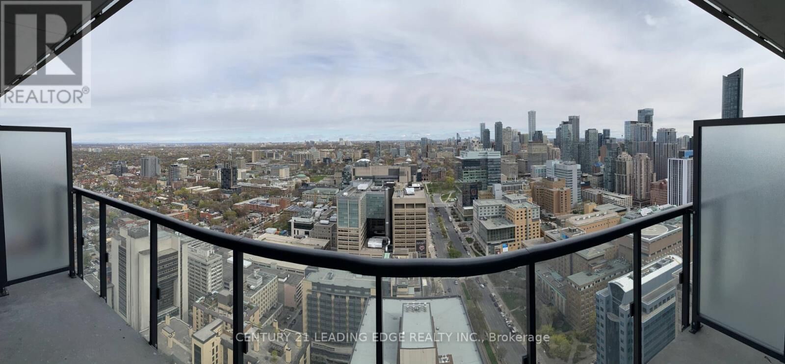 Property Photo: 488 University Avenue 3301 ON M5G 0C1