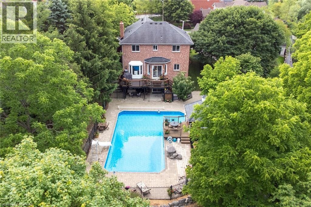 Property Photo: 28 Taywood Court ON L9H 7A2