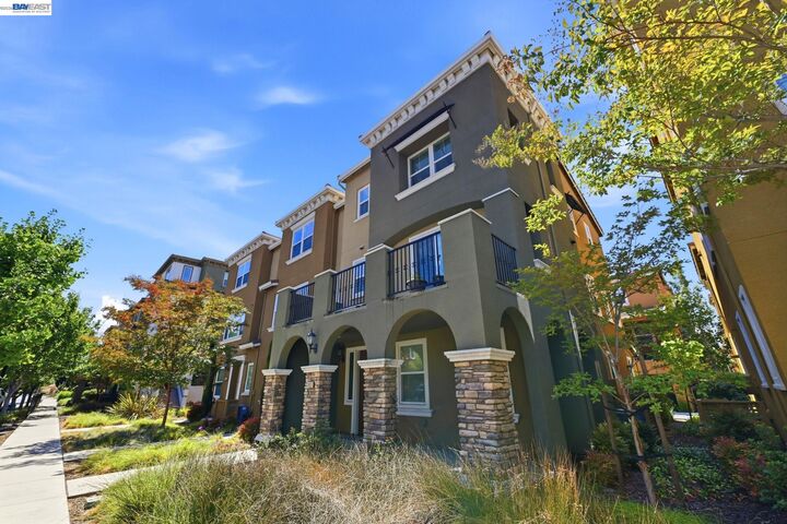Property Photo:  38935 Primula Ter  CA 94560 