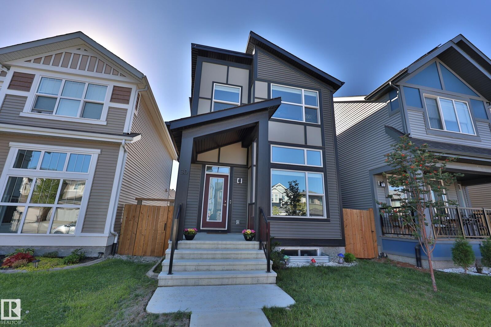 Property Photo: 30 Nettle Crescent AB T8N 7Z8
