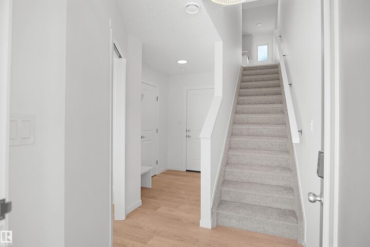 Property Photo:  5158 River's Edge Way NW  AB T6M 3B5 