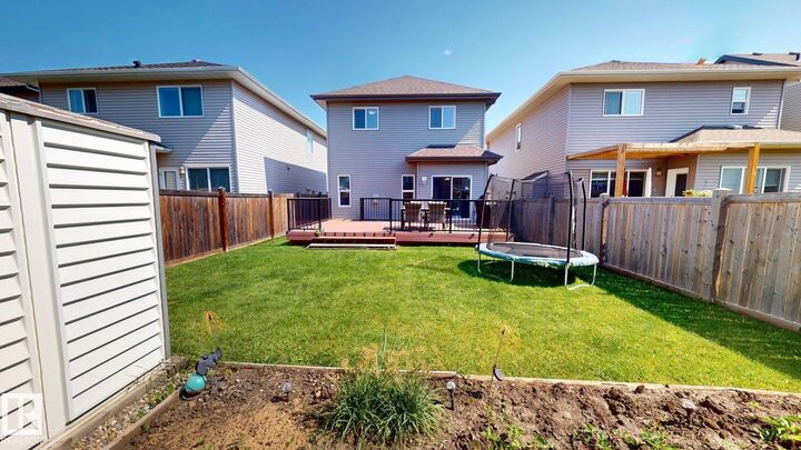 Property Photo: 7304 Edgemont Way NW AB T6M 0S1