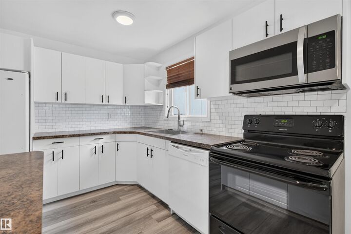 Property Photo: 27 Kiniski Crescent NW AB T6L 5E3